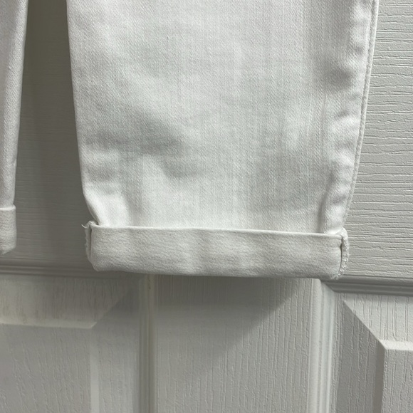 Rock & Republic White Jeans Wide Waist Band Pockets Pull On Style Size 10 - Picture 8 of 8